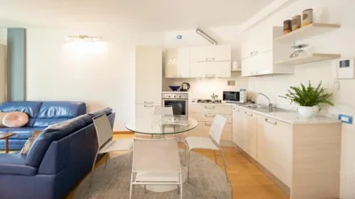 Garden Terrace Luxury Flat in Center Town – Photos 4