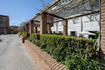 Garden Terrace Luxury Flat in Center Town – Photos 14